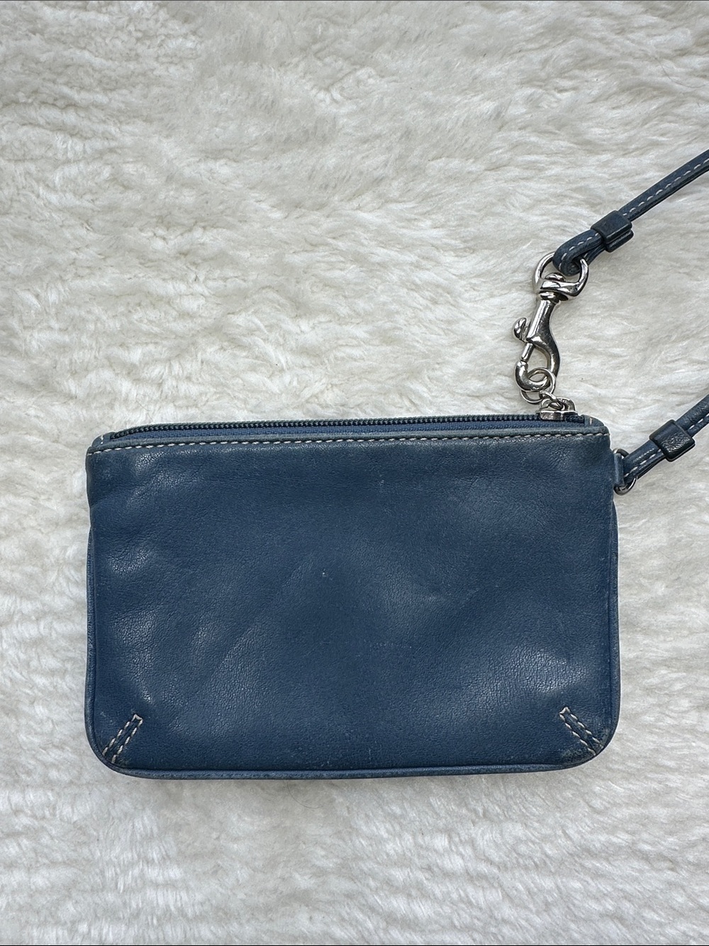 Coach vintage Blue Leather‎ Wristlet with Detachable Strap - Picture 4 of 8